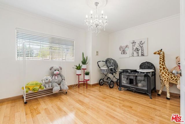18248 Rosita Street, Los Angeles, CA 91356