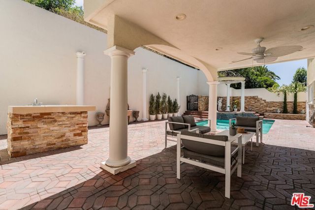 18248 Rosita Street, Los Angeles, CA 91356