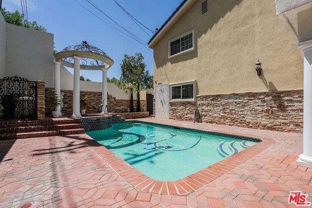 18248 Rosita Street, Los Angeles, CA 91356