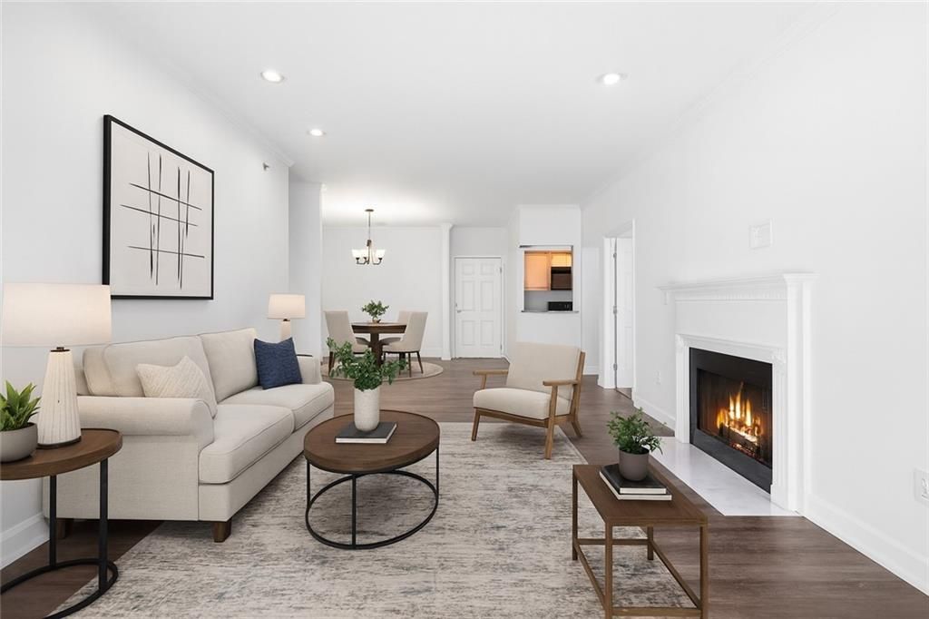 2865 Lenox NE Road 601, Atlanta, GA 30324