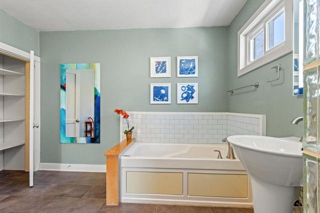 936 O'SHERIDAN Street, Madison, WI 53715