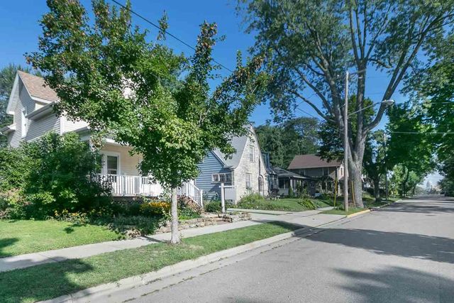 936 O'SHERIDAN Street, Madison, WI 53715