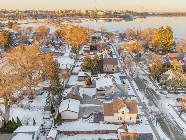 936 O'SHERIDAN Street, Madison, WI 53715