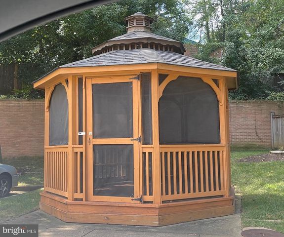 122 SANBORN PL, Alexandria, VA 22305