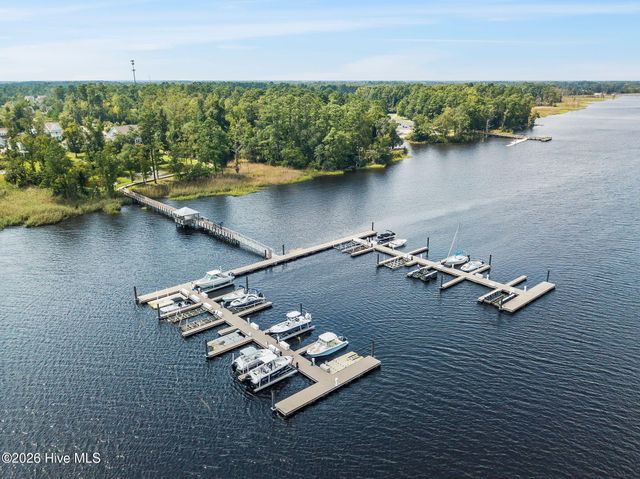 442 Esthwaite Drive SE, Leland, NC 28451