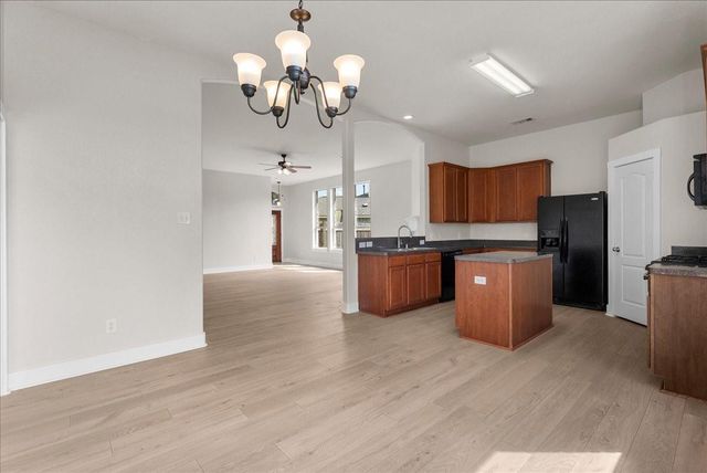 122 Tonkawa Canyon Drive, La Marque, TX 77568