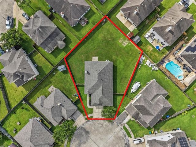 122 Tonkawa Canyon Drive, La Marque, TX 77568