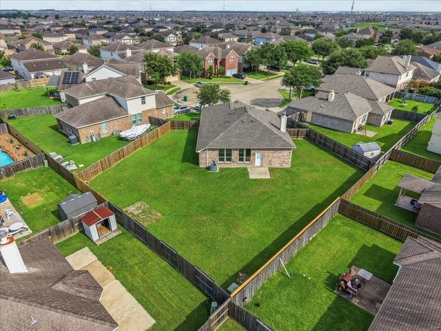 122 Tonkawa Canyon Drive, La Marque, TX 77568