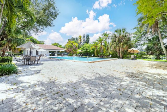 2930 Forest Hills Blvd B102, Coral Springs, FL 33065