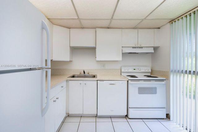 2930 Forest Hills Blvd B102, Coral Springs, FL 33065