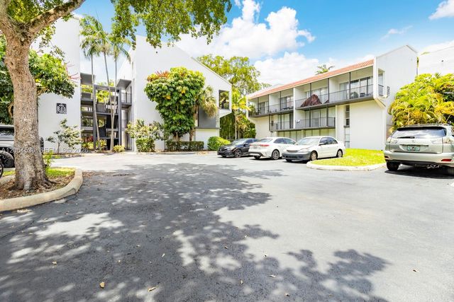 2930 Forest Hills Blvd B102, Coral Springs, FL 33065
