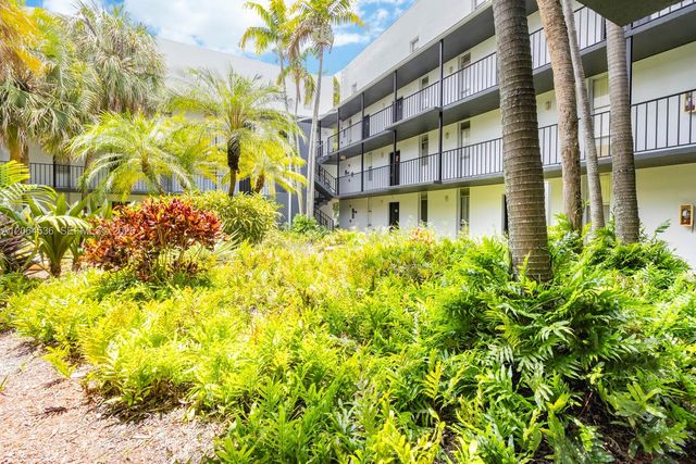 2930 Forest Hills Blvd B102, Coral Springs, FL 33065