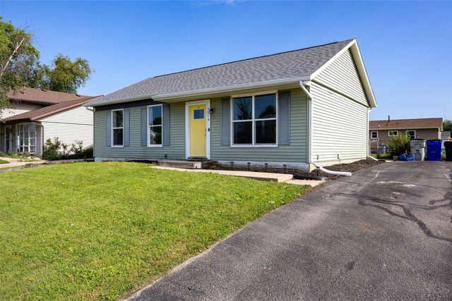 3716 Fir Tree Drive NE, Cedar Rapids, IA 52402