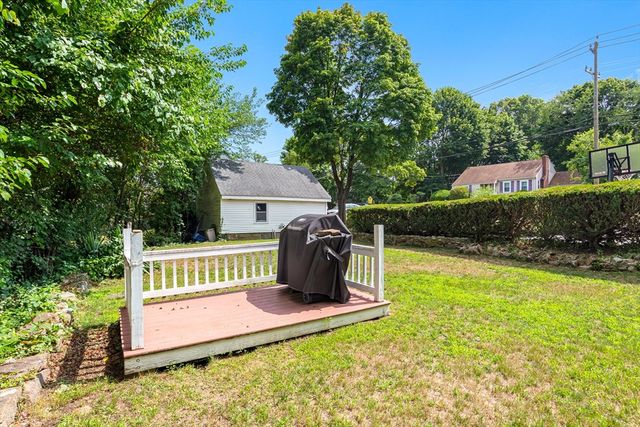623 Commercial St, Braintree, MA 02184