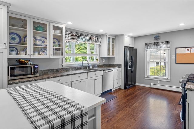 623 Commercial St, Braintree, MA 02184