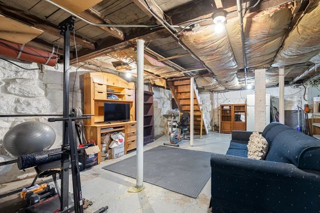 623 Commercial St, Braintree, MA 02184
