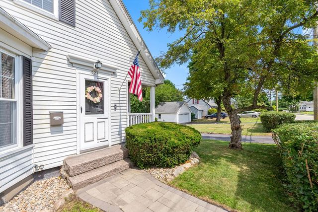 623 Commercial St, Braintree, MA 02184
