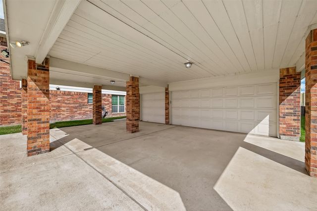 29 Palmero Way, Manvel, TX 77578