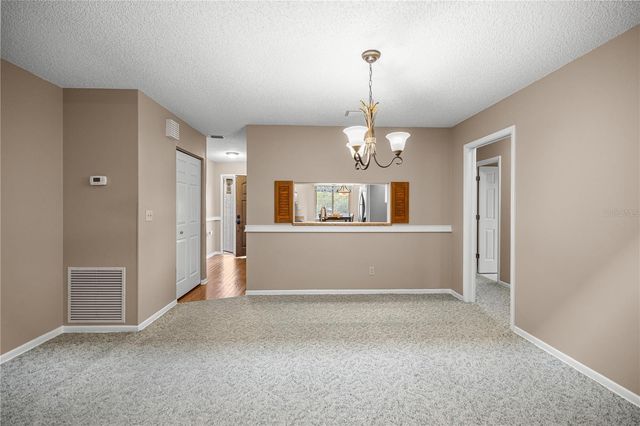 2052 SE 37TH COURT CIRCLE, Ocala, FL 34471