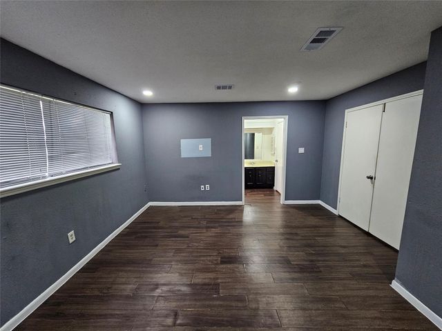 5031 Whispering Falls Drive, Houston, TX 77084