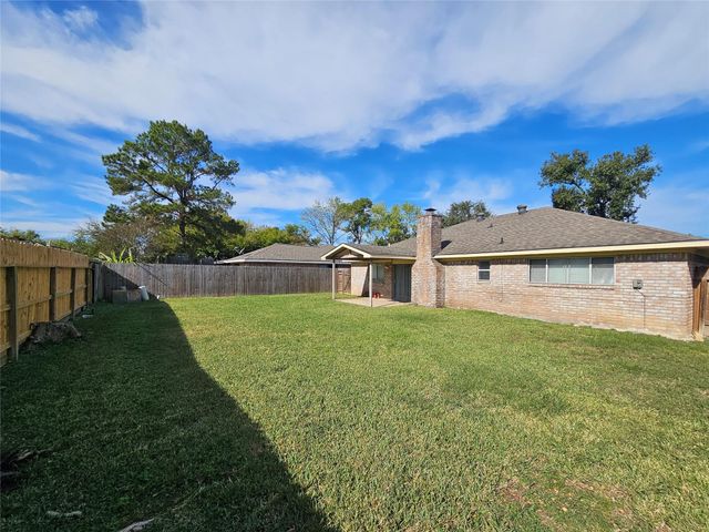 5031 Whispering Falls Drive, Houston, TX 77084