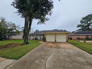 5031 Whispering Falls Drive, Houston, TX 77084