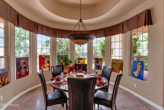 10453 E LAUREL Lane, Scottsdale, AZ 85259