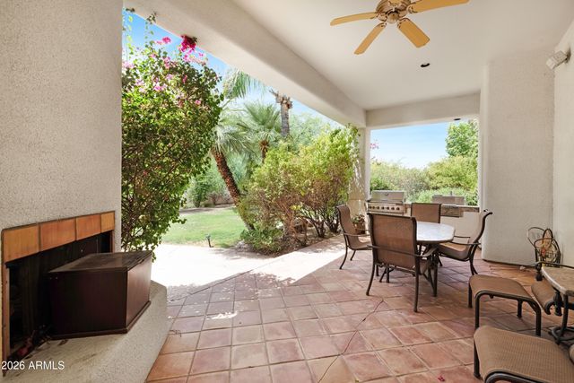10453 E LAUREL Lane, Scottsdale, AZ 85259