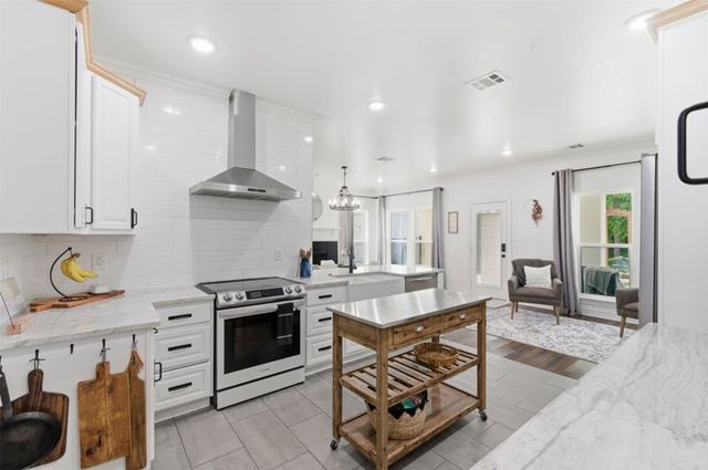 330 Pecan Hollow Circle, Anna, TX 75409