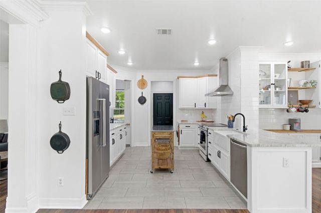 330 Pecan Hollow Circle, Anna, TX 75409