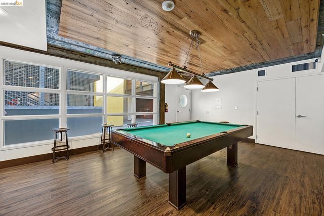 311 Oak St 842, Oakland, CA 94607
