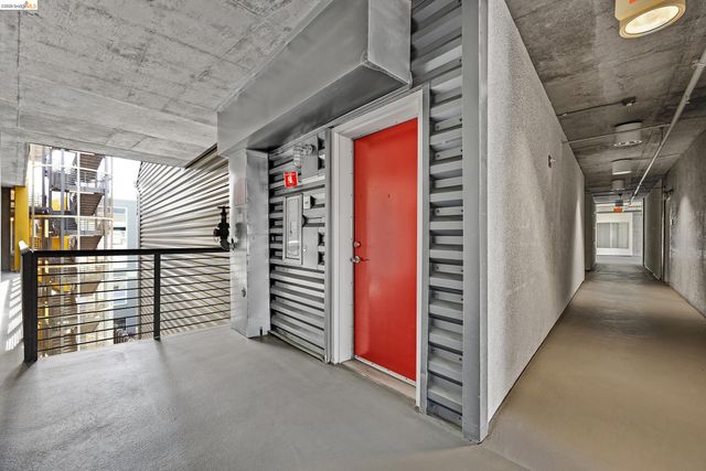 311 Oak St 842, Oakland, CA 94607