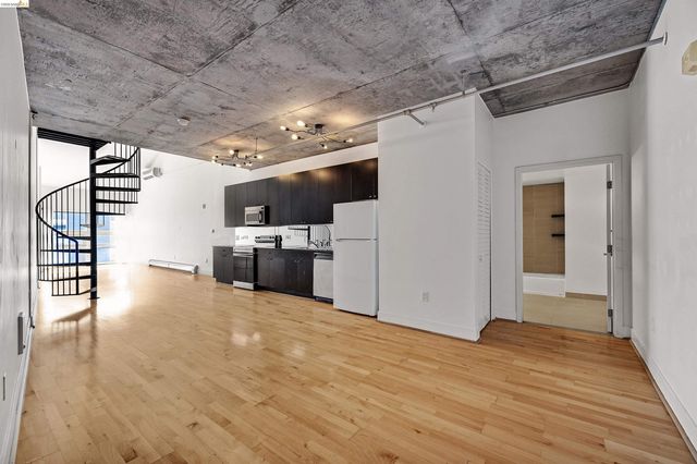 311 Oak St 842, Oakland, CA 94607