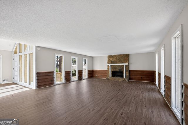 316 Jennys Row, Woodstock, GA 30189