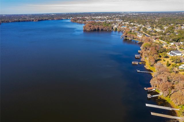 1077 HOWELL HARBOR DRIVE, Casselberry, FL 32707