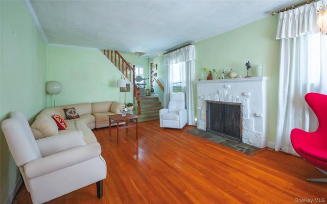 141-27 Coolidge Avenue, Briarwood, NY 11435