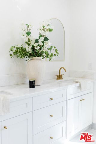 919 E Virginia Terrace, Santa Paula, CA 93060