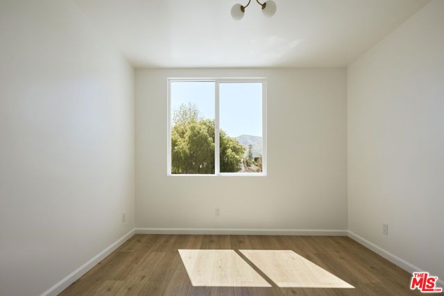 919 E Virginia Terrace, Santa Paula, CA 93060
