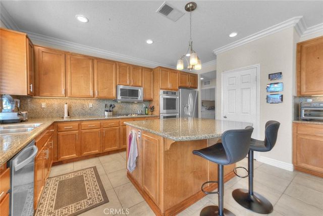 41403 Mackenzie Court, Murrieta, CA 92562
