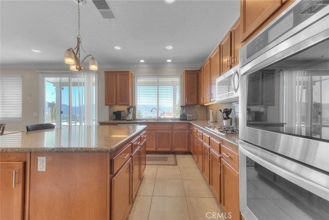41403 Mackenzie Court, Murrieta, CA 92562