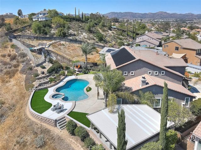 41403 Mackenzie Court, Murrieta, CA 92562