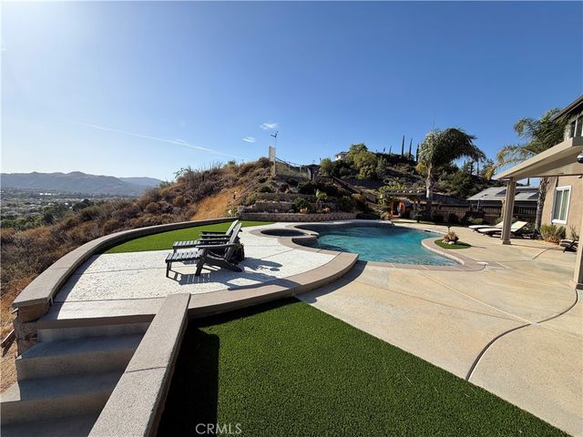41403 Mackenzie Court, Murrieta, CA 92562