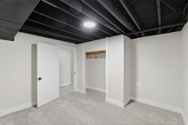 1637 N Timberline Dr, Rose Hill, KS 67133