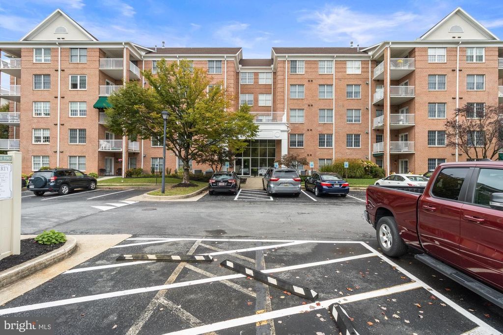 600 STRAFFAN #402, Lutherville Timonium, MD 21093