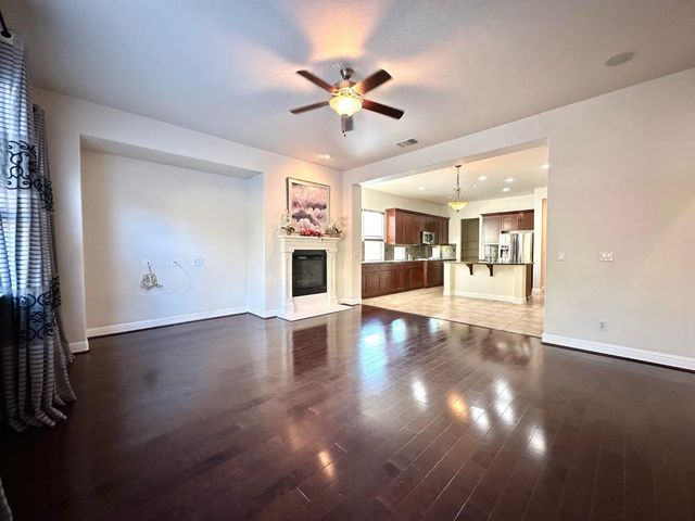 101 Emma Ct, Roseville, CA 95661