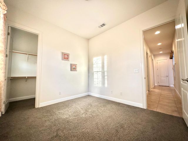 101 Emma Ct, Roseville, CA 95661