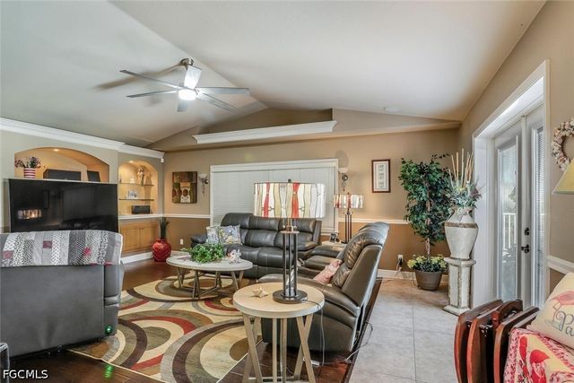 920 NW 3rd AVE, Cape Coral, FL 33993