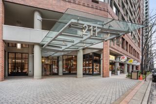 211 E Ohio Street 1823, Chicago, IL 60611