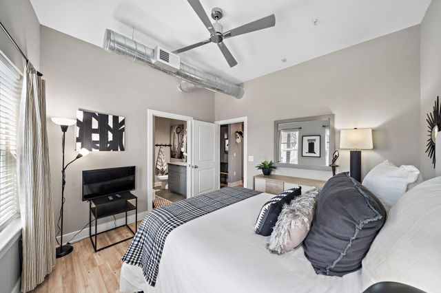 1011 Studemont Street 210, Houston, TX 77007