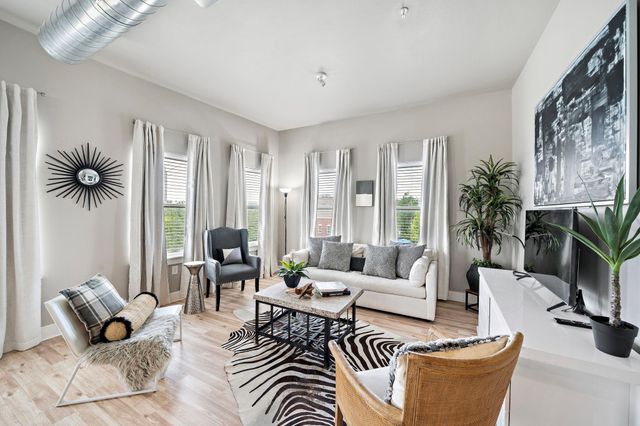 1011 Studemont Street 210, Houston, TX 77007